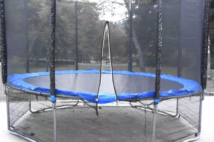 Considerations when placing a trampoline on concrete